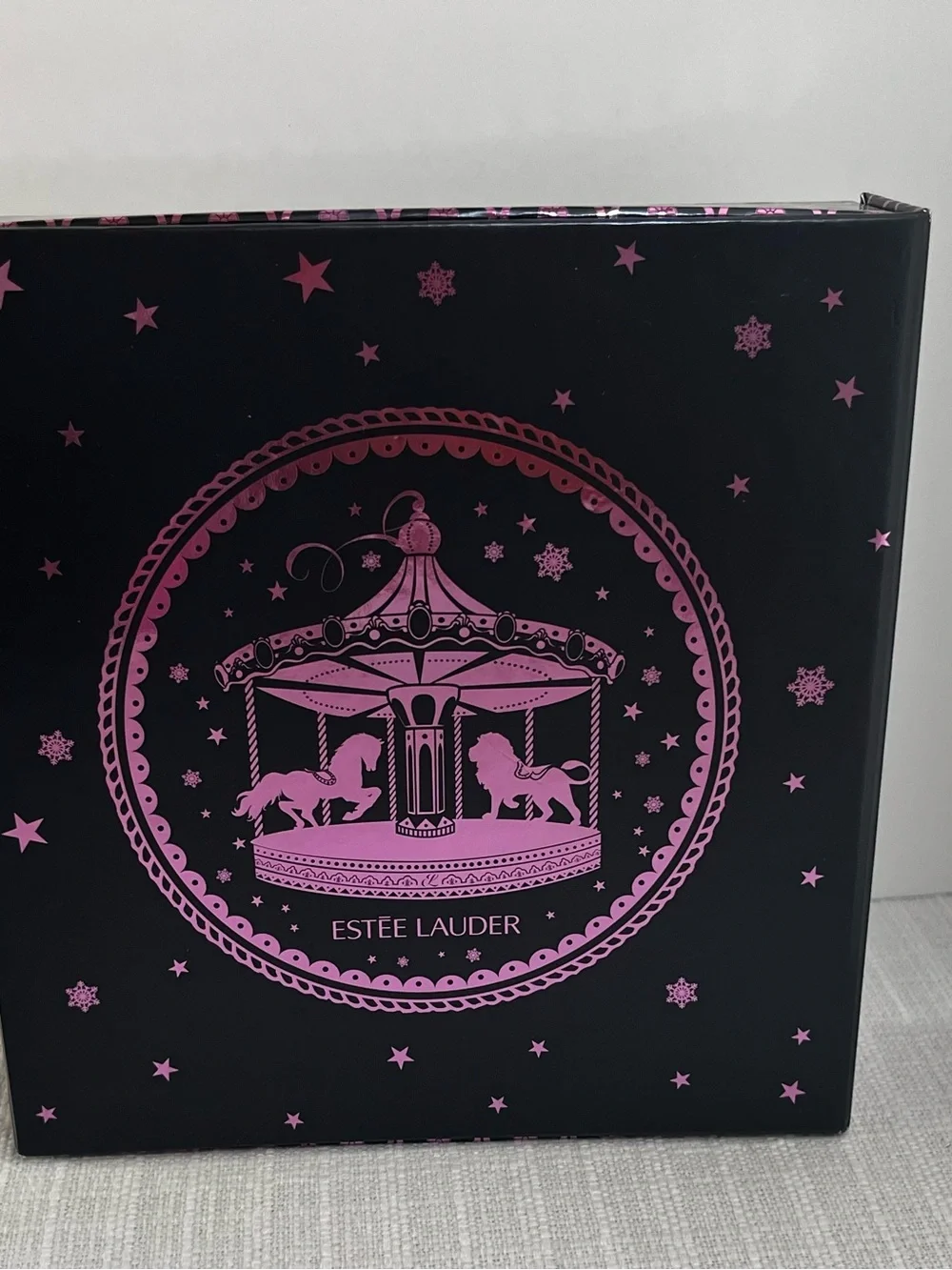 Estee Lauder Eyeshadow set with full size mascara and travel size eye pencil.NWB